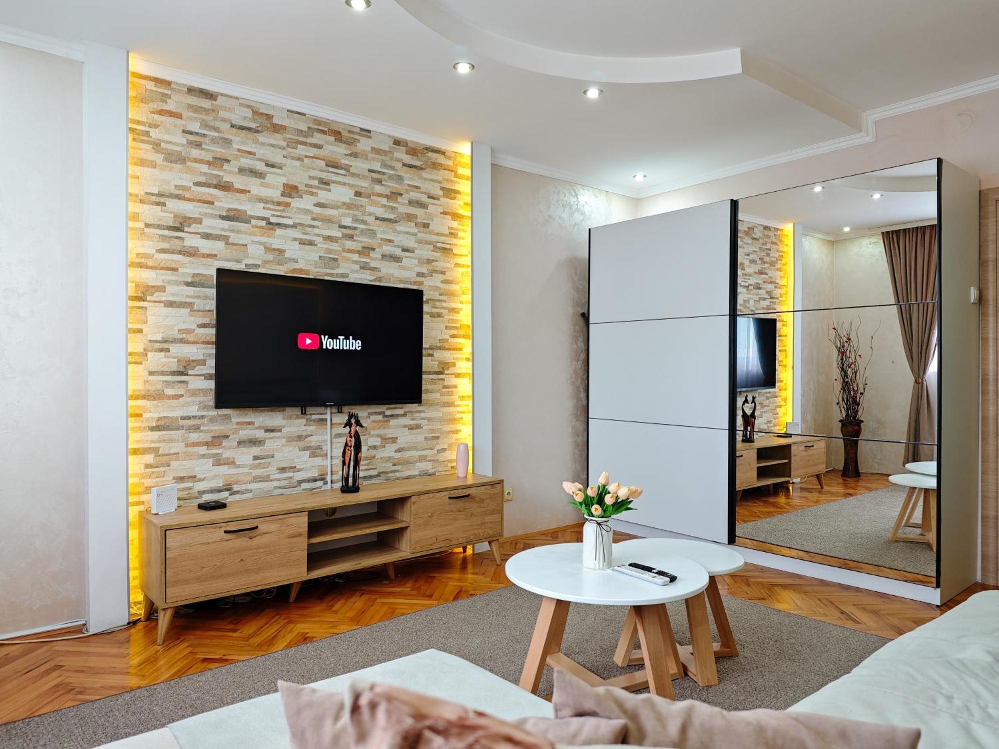 Apartman Julija دونيي ميلانوفاتس المظهر الخارجي الصورة