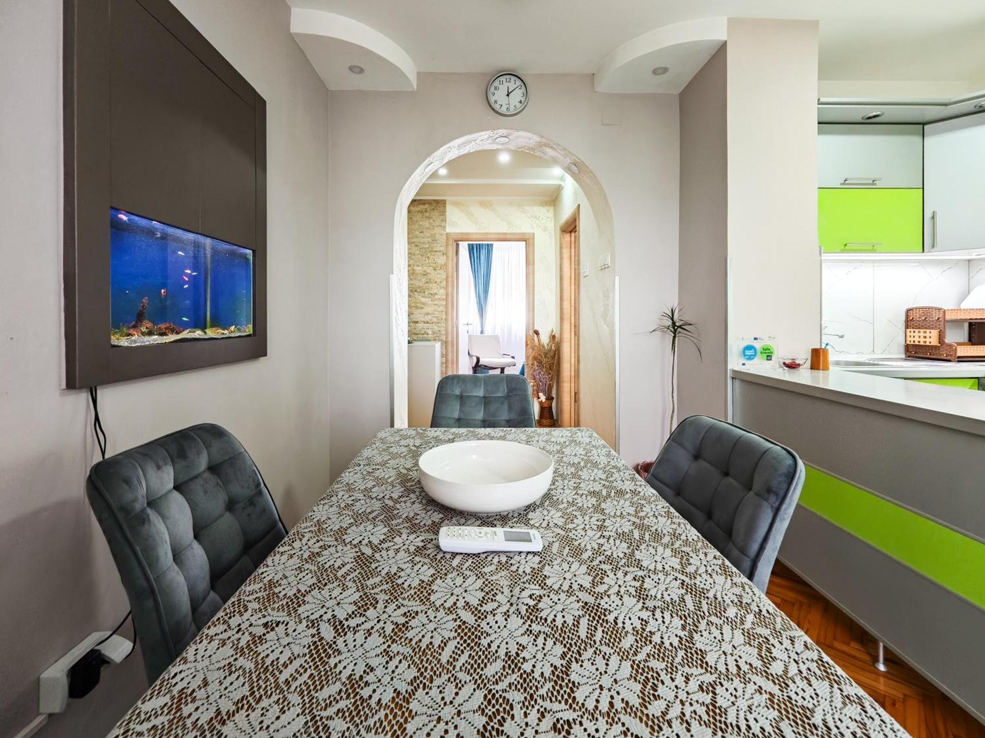 Apartman Julija دونيي ميلانوفاتس المظهر الخارجي الصورة